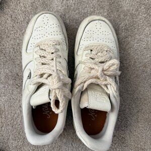 White Airforce (Special Laces and Nike Swoosh) - LIMITED EDITION